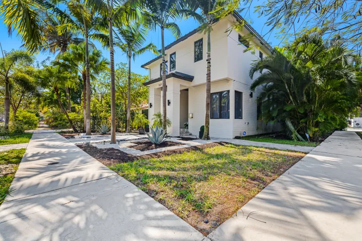 549 NE 10th Ave Fort Lauderdale_MLS-9