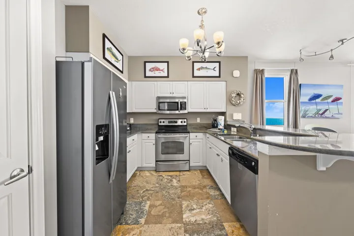 13-web-or-mls-9900 S Thomas Dr 2331 -13