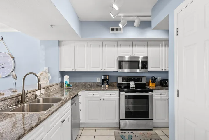 22-web-or-mls-9900 S Thomas Dr 2331 -22