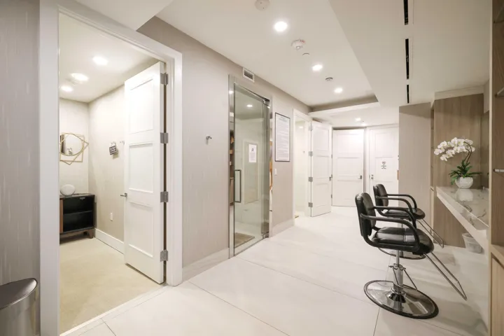 Spa & massage area