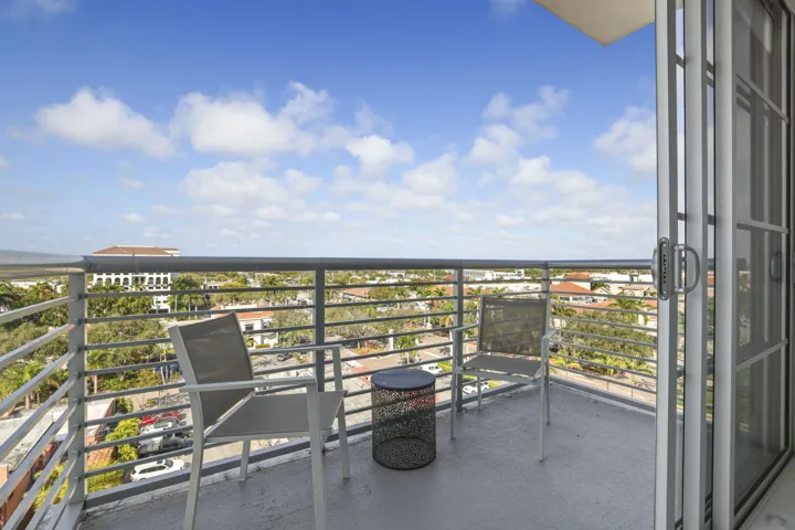 Balcony (west view)