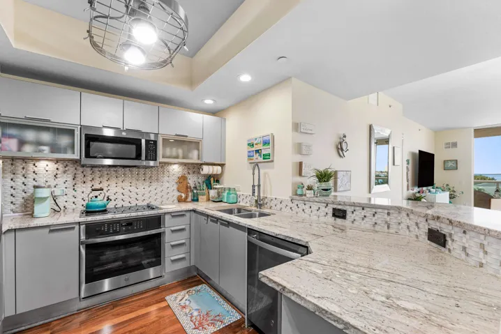 Open Kitchen