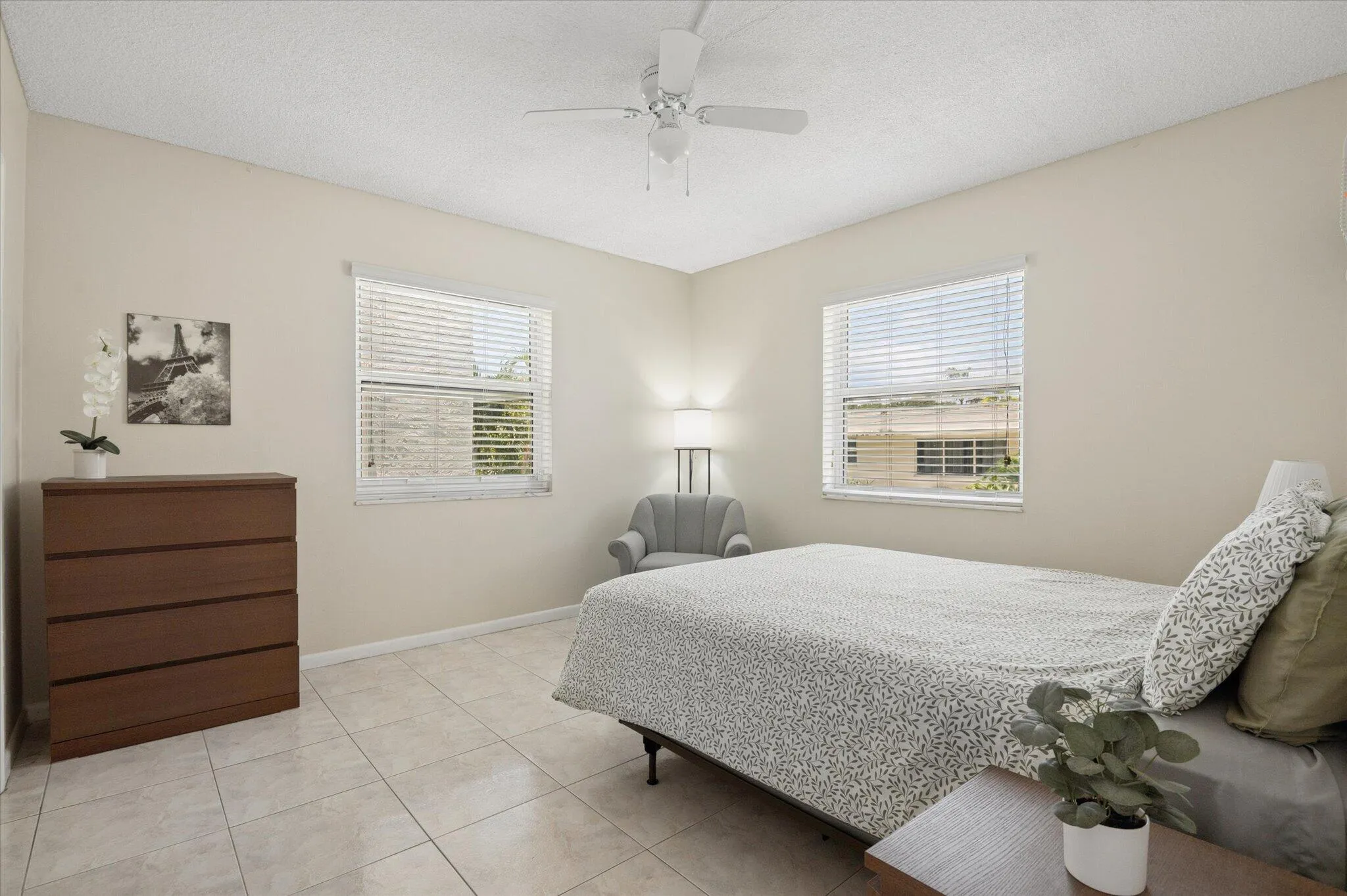 14-Carbonara-720 Orton Ave #206 -14
