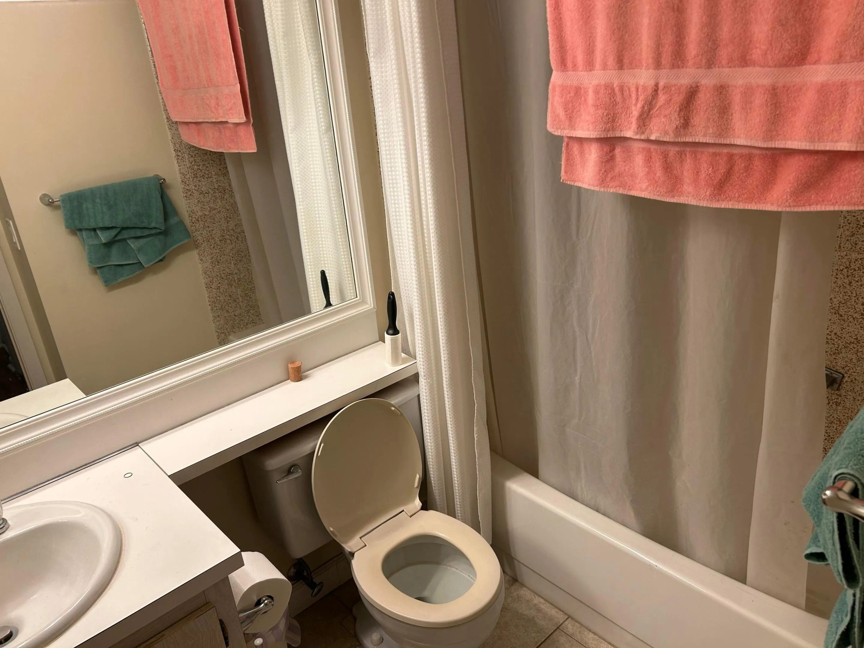 Full Bathroom