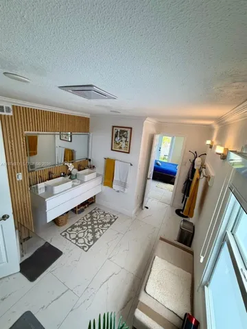 Bathroom Master bedroom 2nd floor