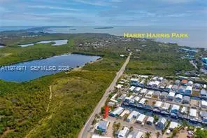 Aerial view - proximity to Park and Marina