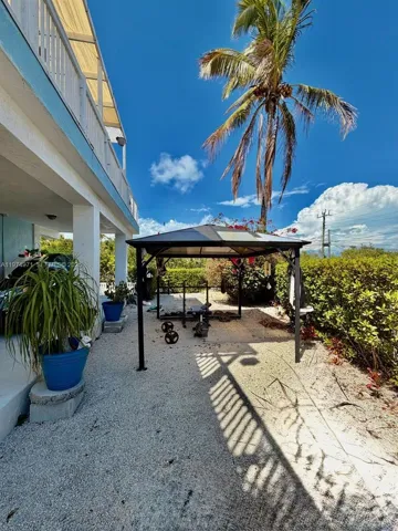 Exercise area on porch with canopy space where you can breathe clean air while exercising
