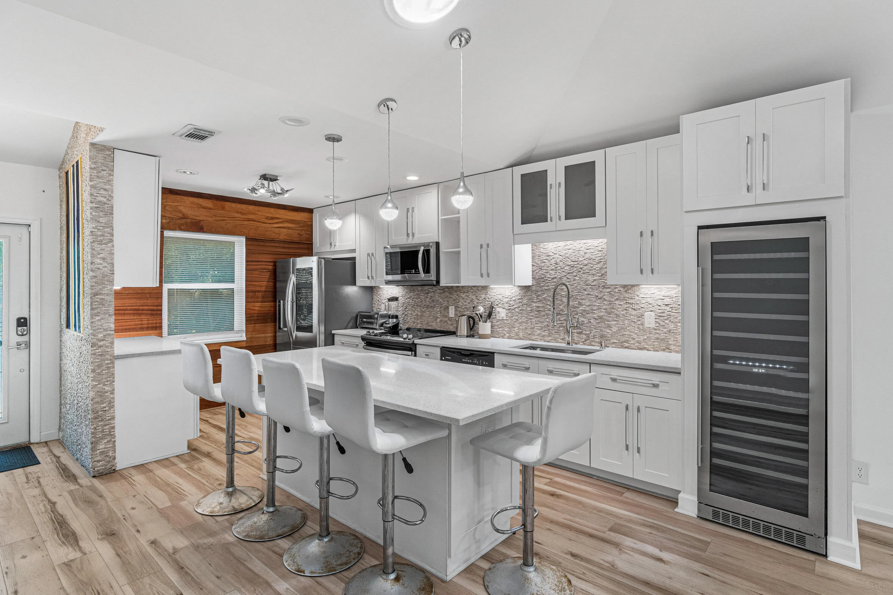 006-1124HighlandBeachDrive-HighlandBeach