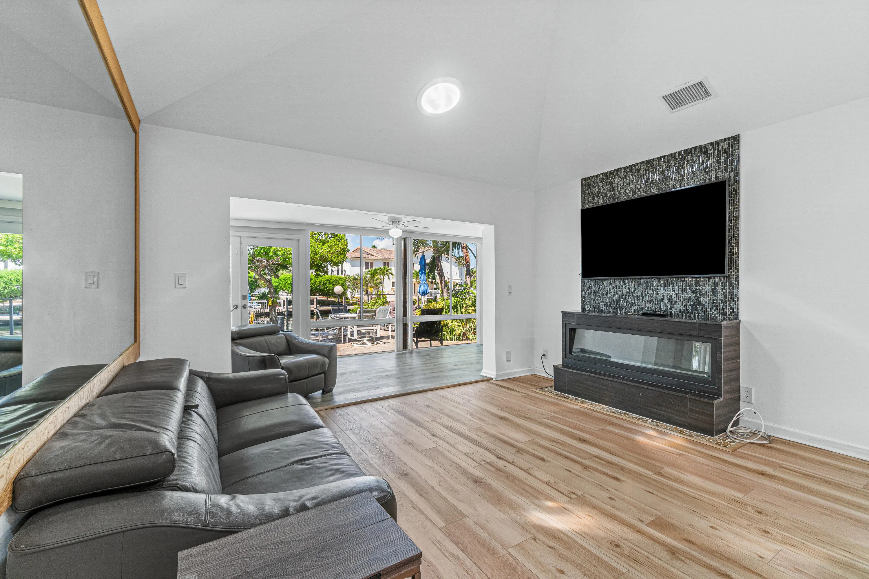 012-1124HighlandBeachDrive-HighlandBeach​​‌​​​​‌​​‌‌​‌‌​​​‌‌​‌​‌​‌​​​‌​​