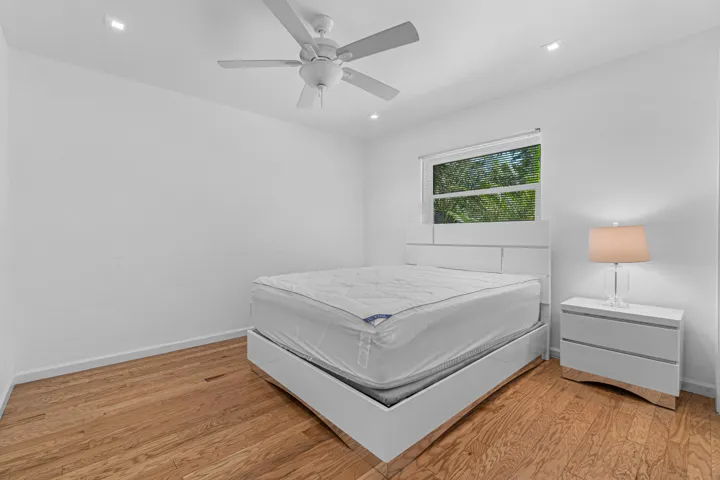 015-1124HighlandBeachDrive-HighlandBeach
