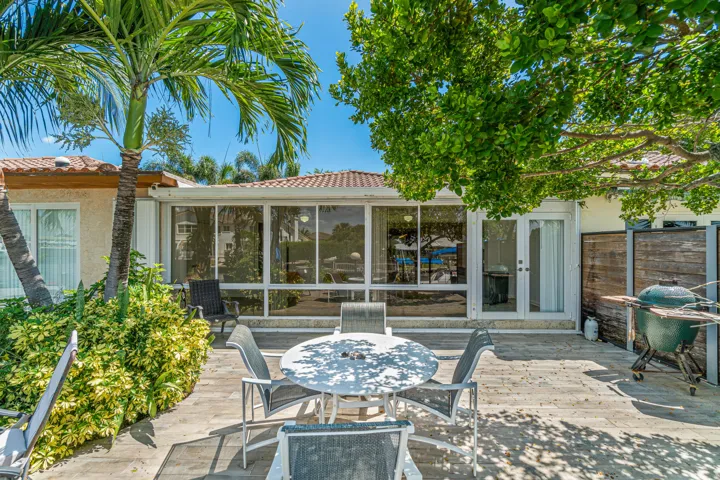 027-1124HighlandBeachDrive-HighlandBeach