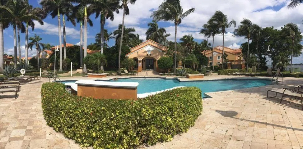 POOL ON THE INTRACOASTAL
