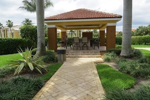 TIKI BAR ON THE INTRACOASTAL