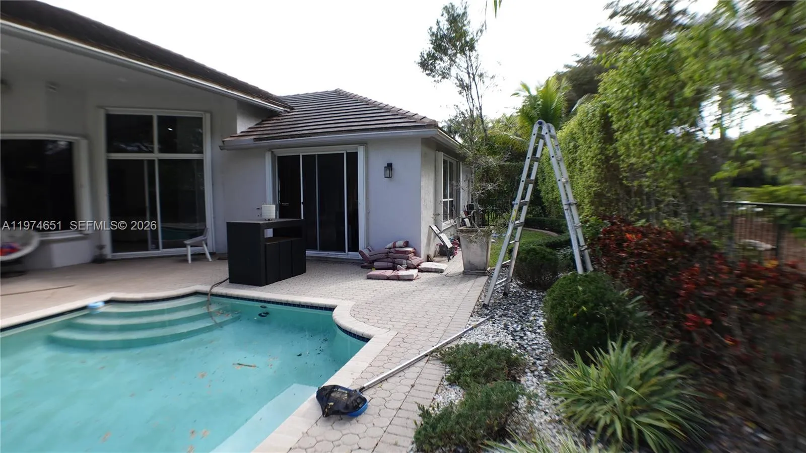 Property photo 32