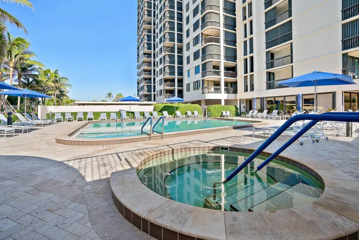 Pool & Spa