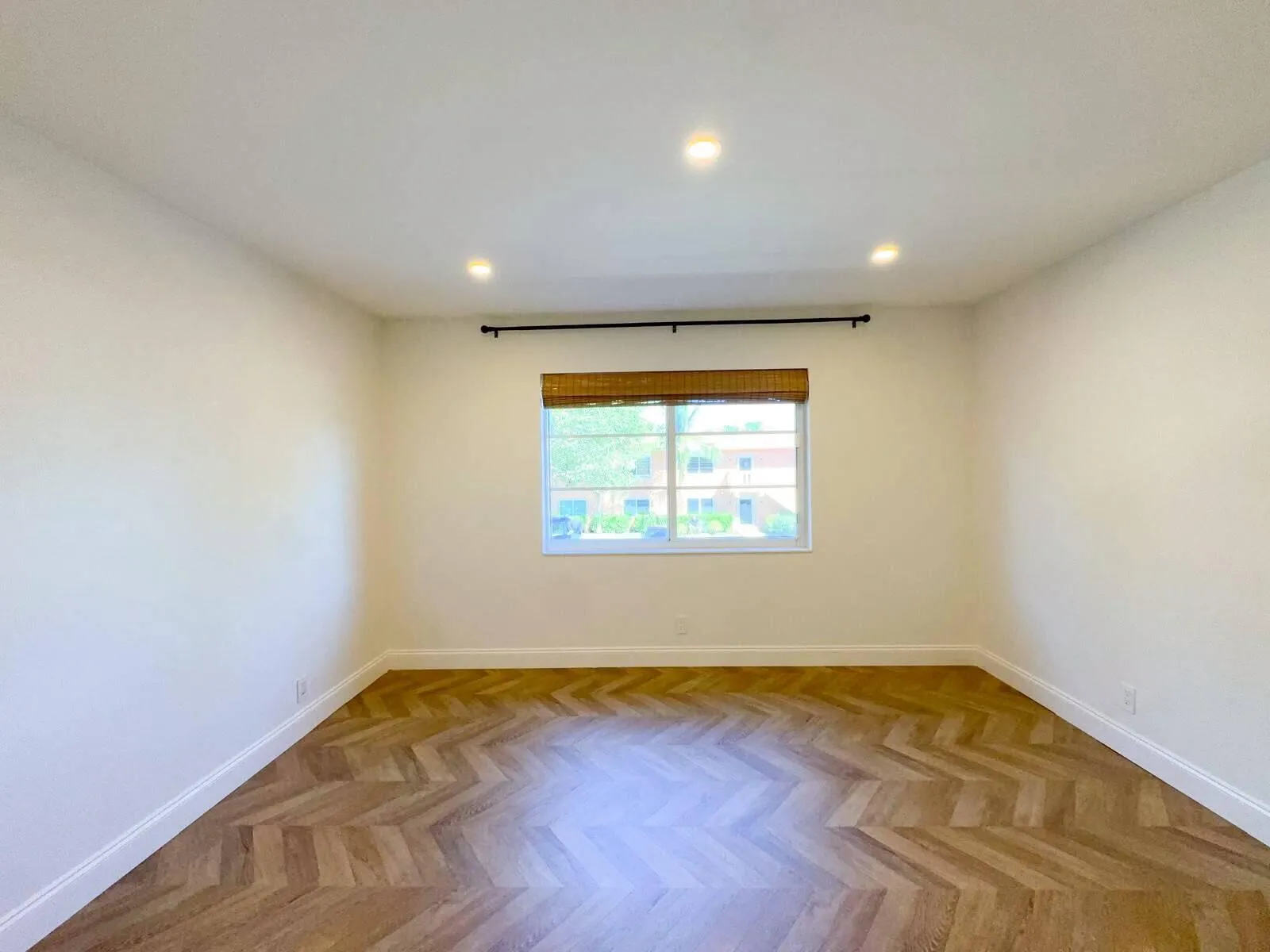Property photo 50
