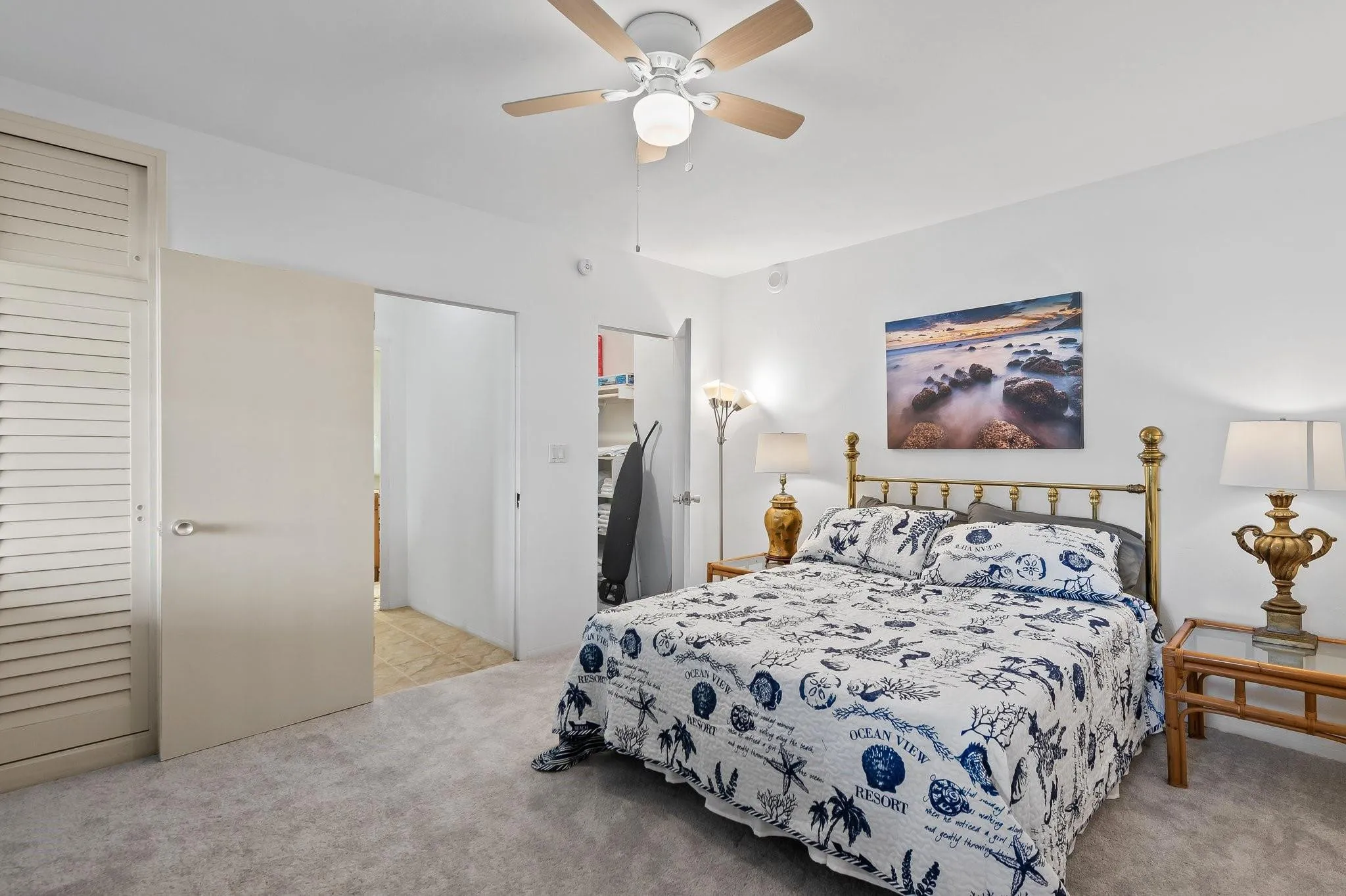 Guest bedroom