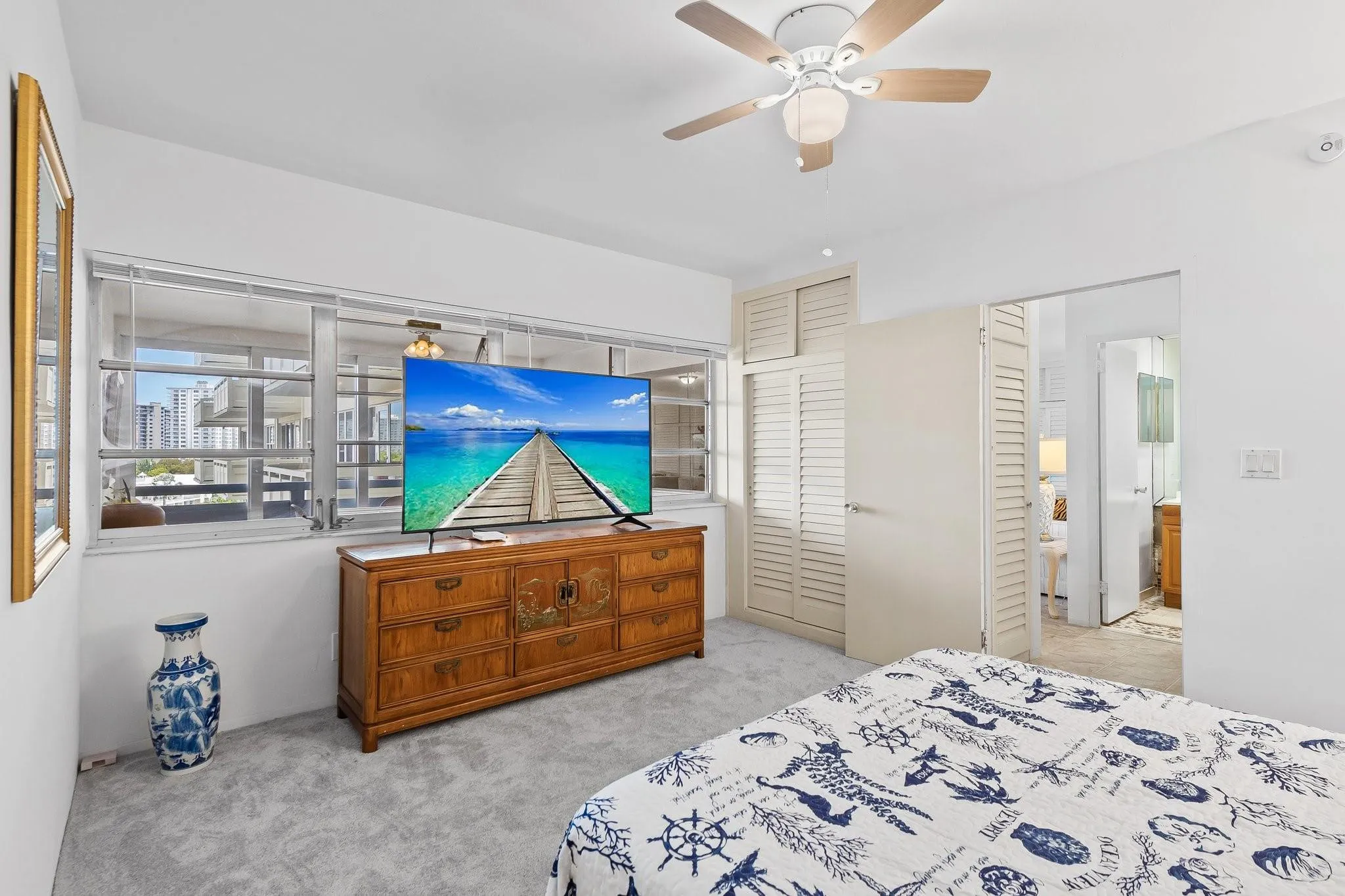 Guest bedroom