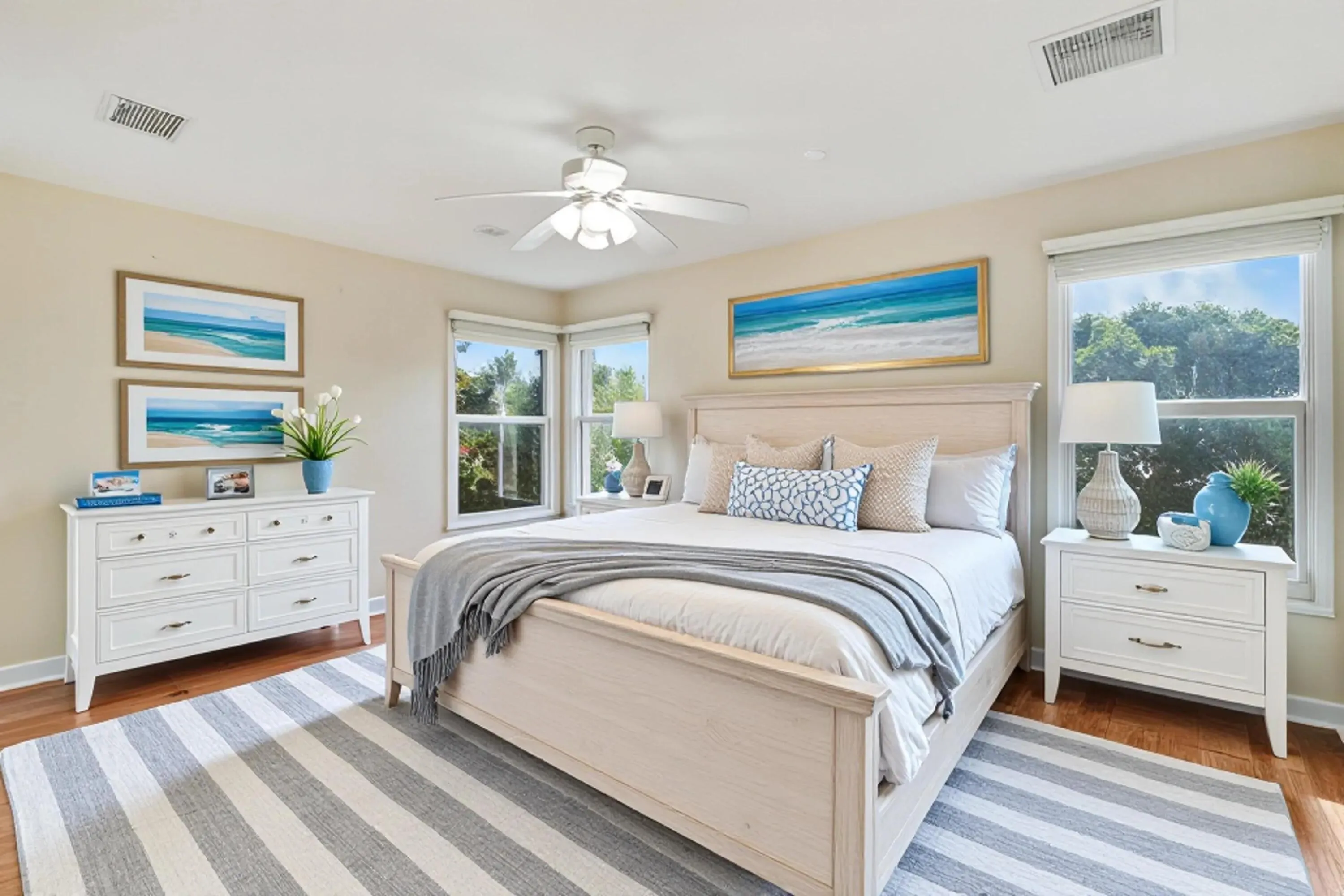 Upstairs Inlaw area bedroom