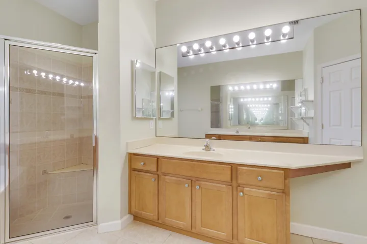 Master bath 2