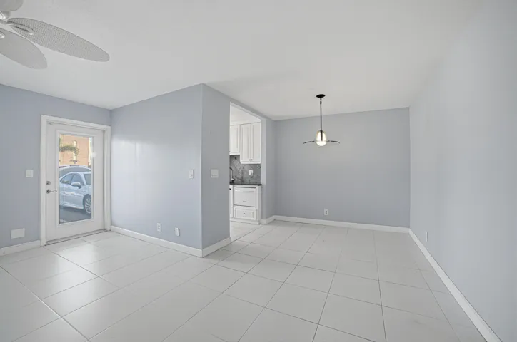 Living/Dining Area