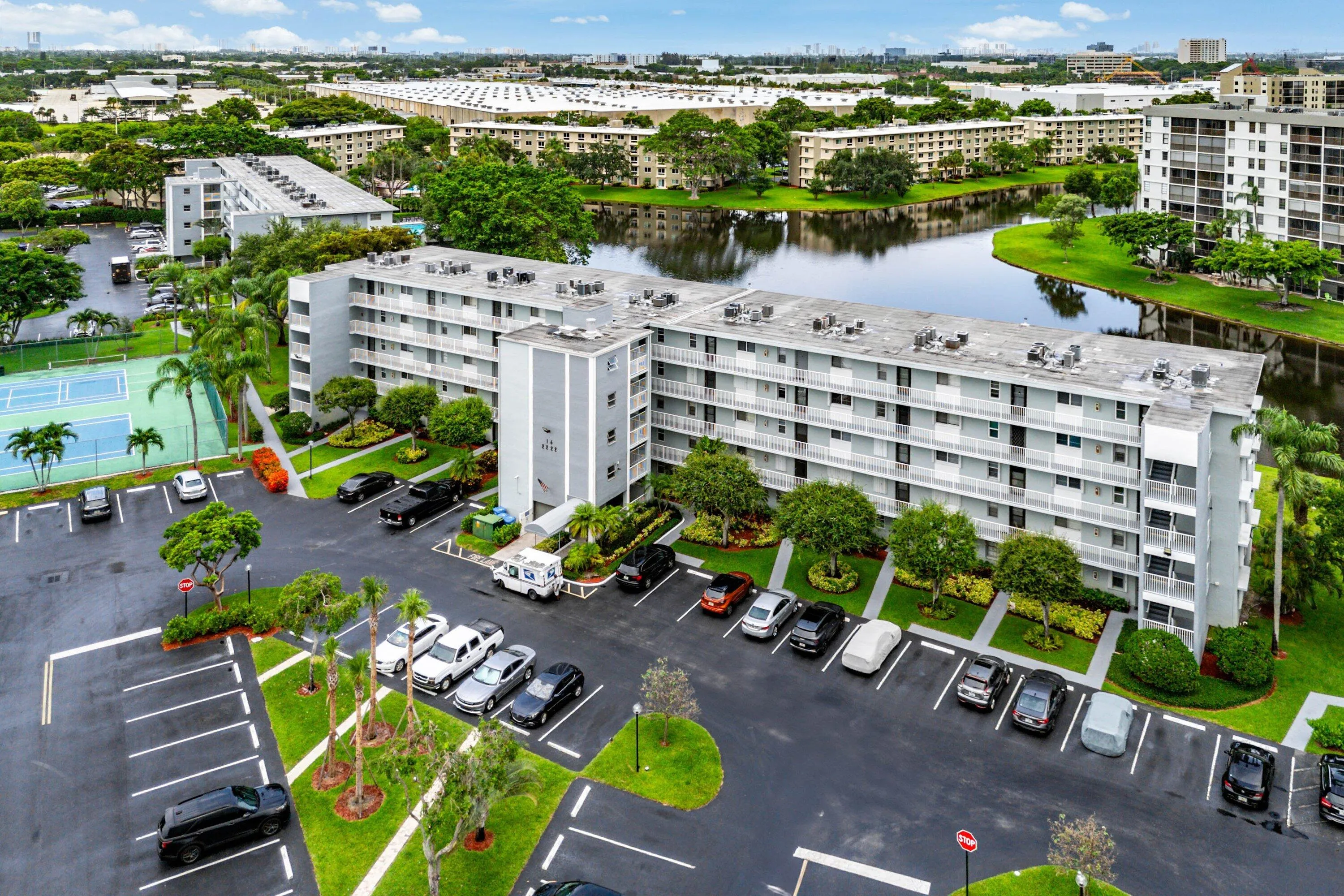 035-2222NorthCypressBendDrive-403-Pompan