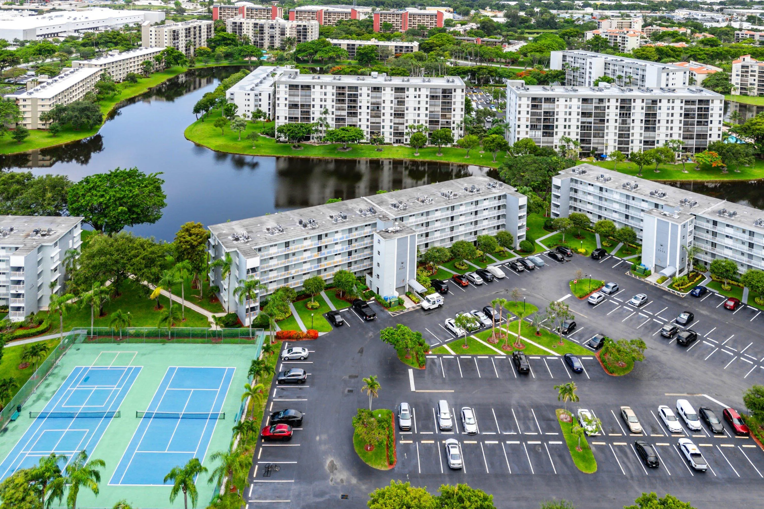 040-2222NorthCypressBendDrive-403-Pompan