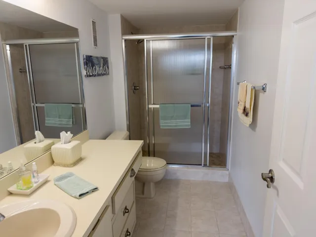 2222 N Cypress Bend-2