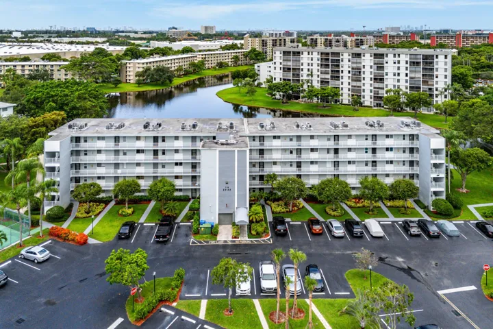 034-2222NorthCypressBendDrive-403-Pompan