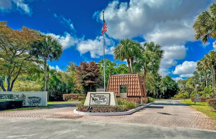 Tarpon Bay Entrance