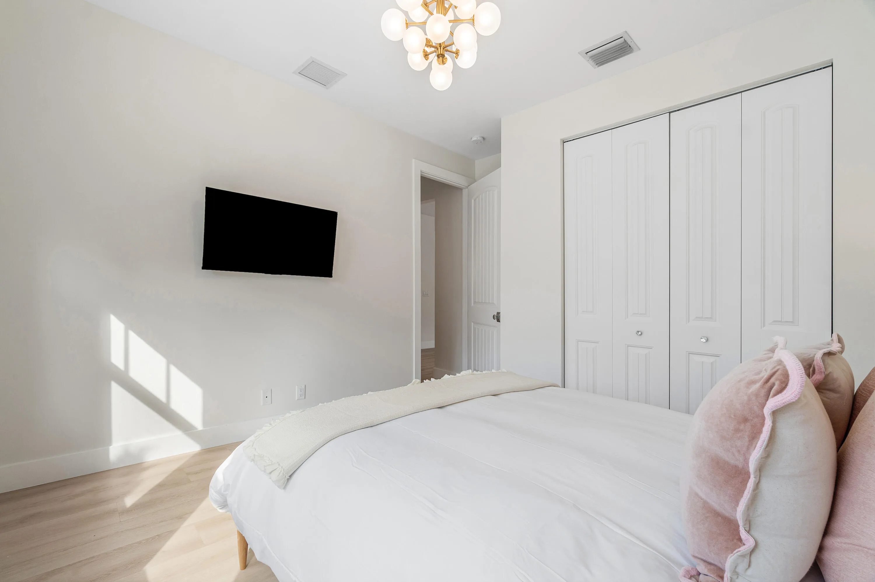 3rd Guest Bedroom