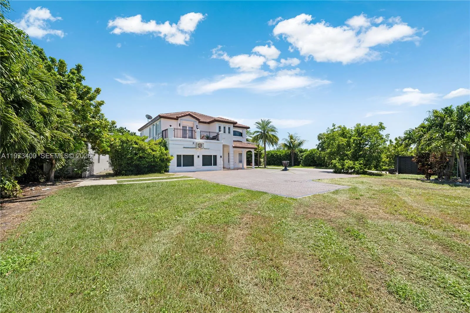 Property photo 35