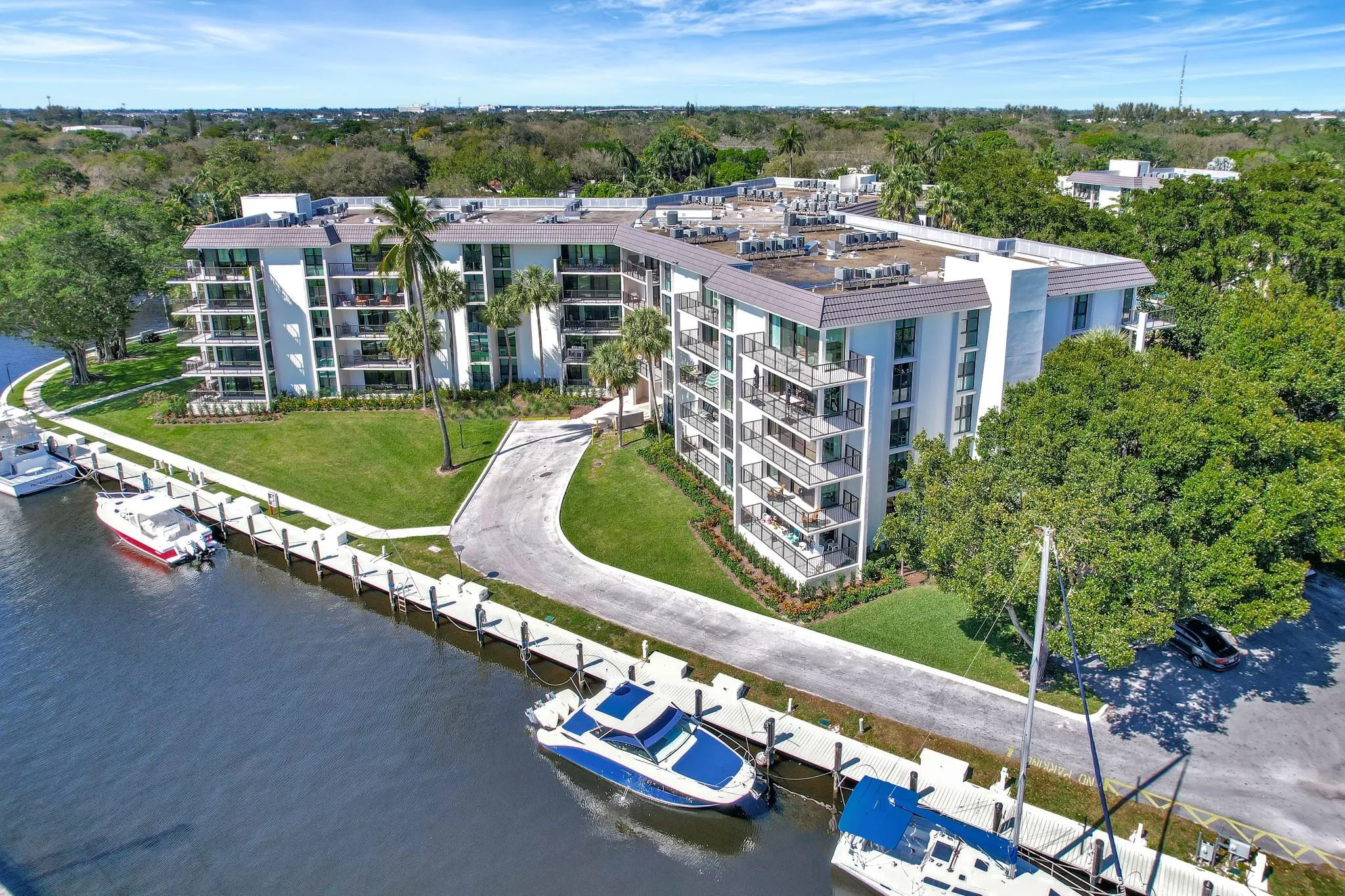 1350 Building and Condo on South Canal