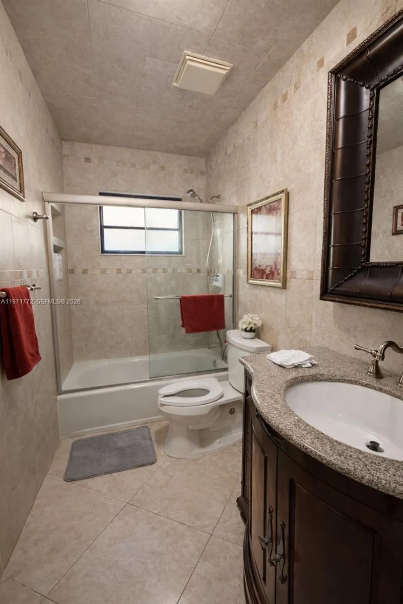 2nd Bathroom