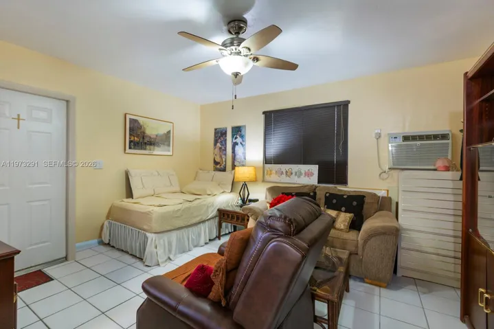 3rd Bedroom, Separate Entrance and kitchen/bathroom