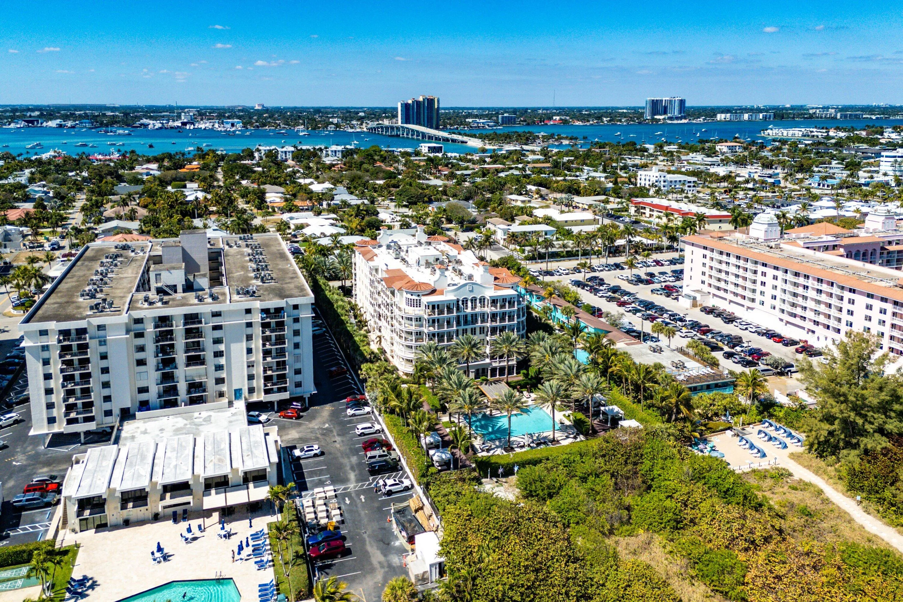 054-155SouthOceanAvenue-303-PalmBeachSho