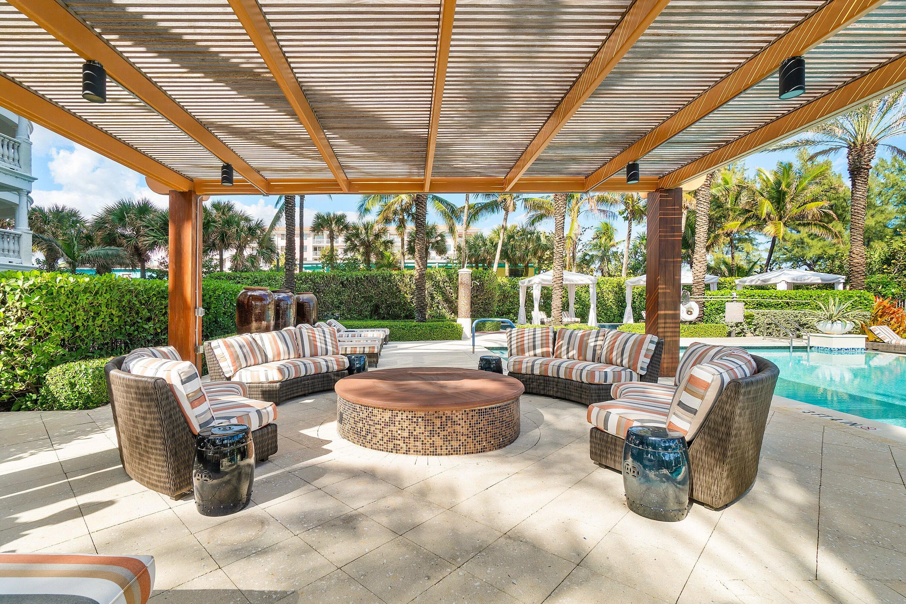 042-155SouthOceanAvenue-303-PalmBeachSho