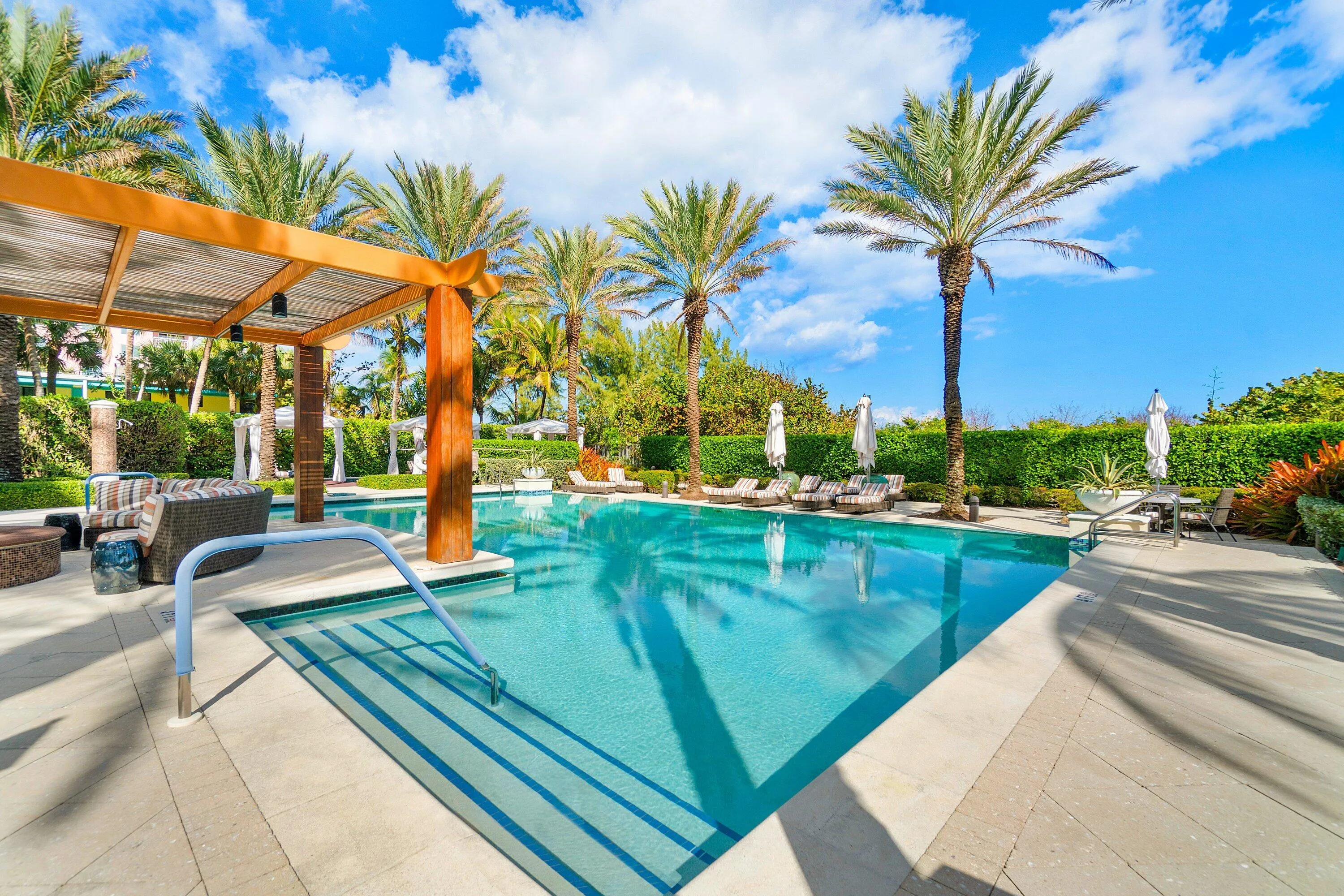 039-155SouthOceanAvenue-303-PalmBeachSho