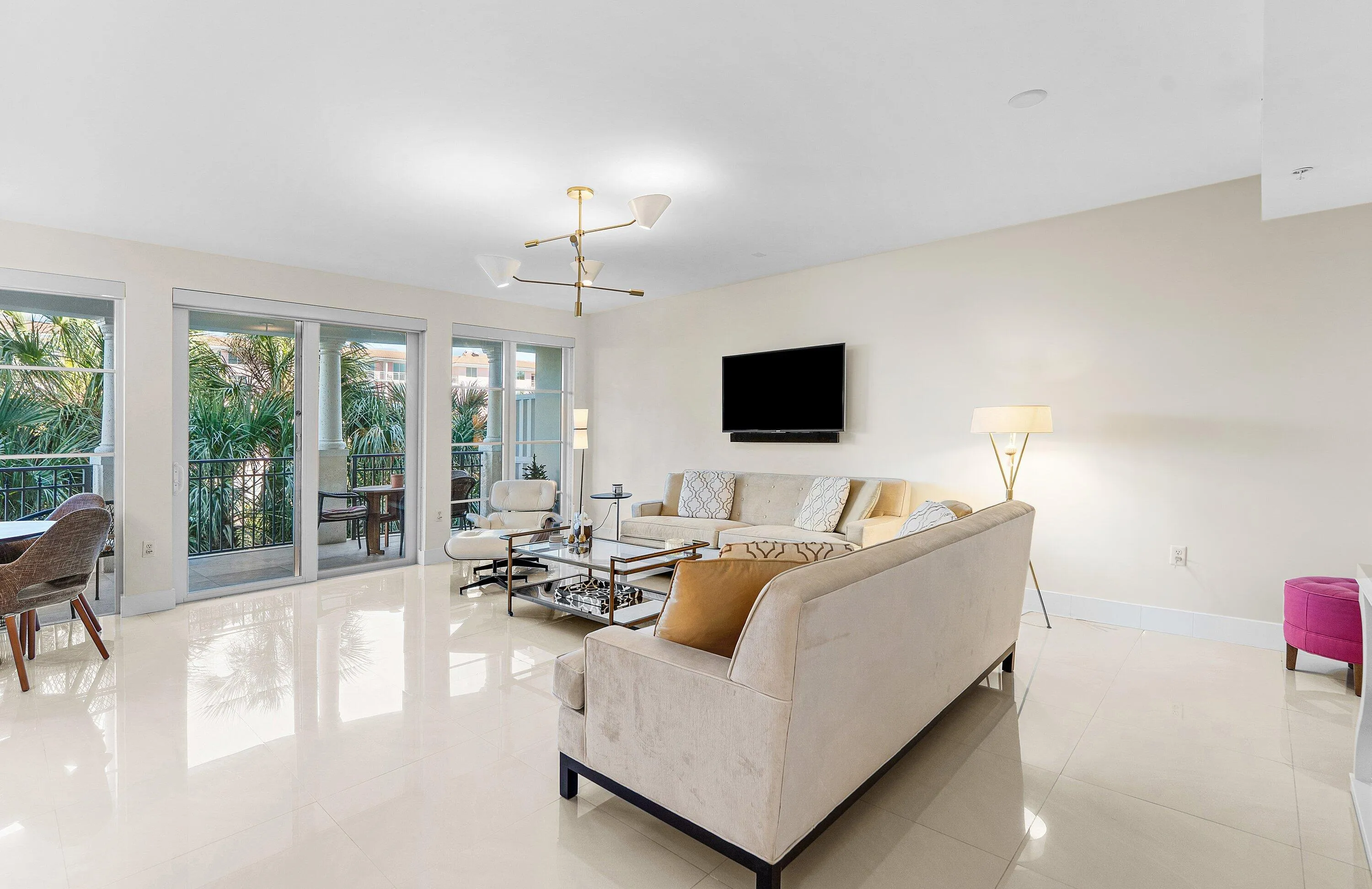 003-155SouthOceanAvenue-303-PalmBeachSho