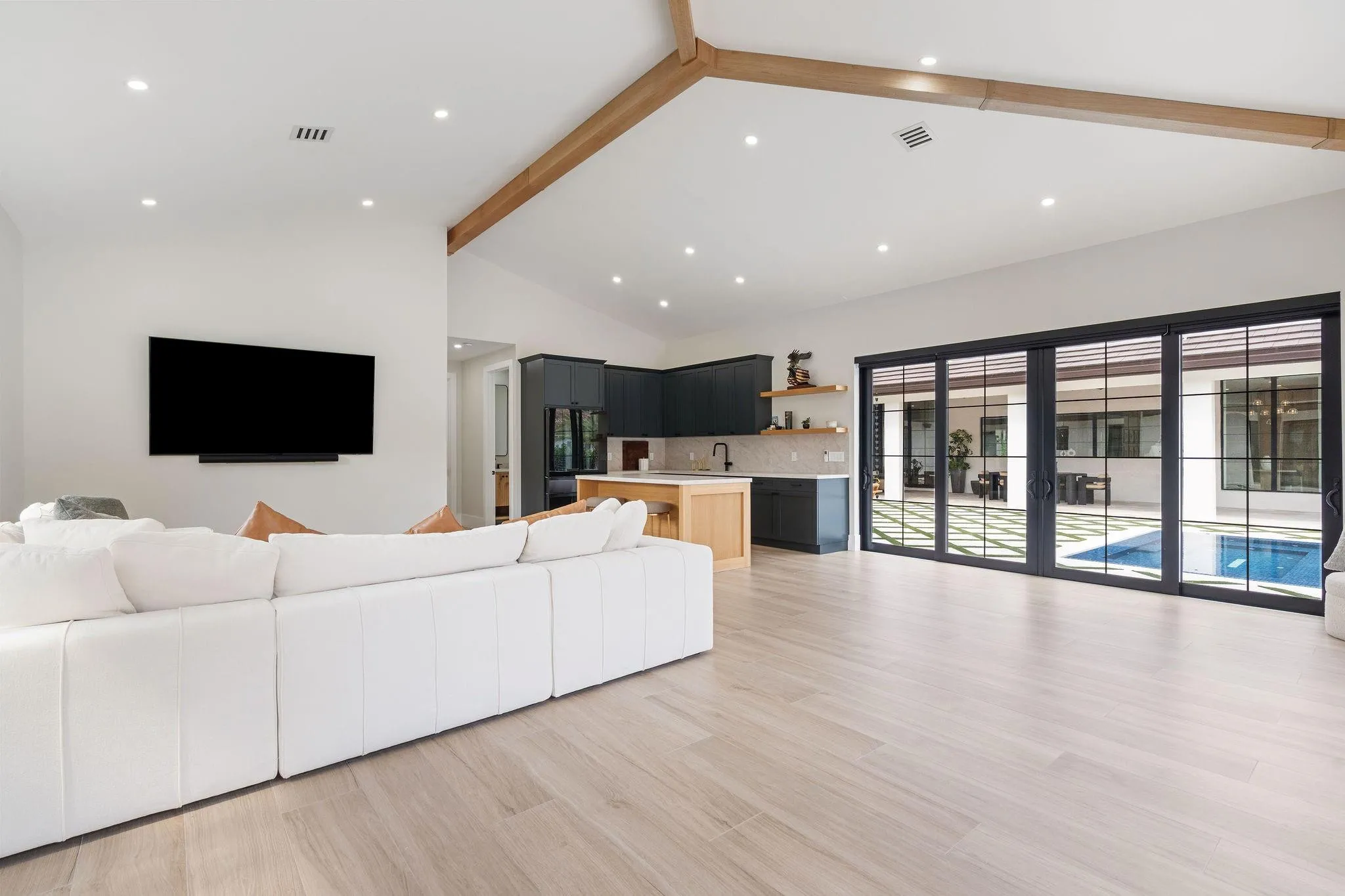 GUEST HOUSE