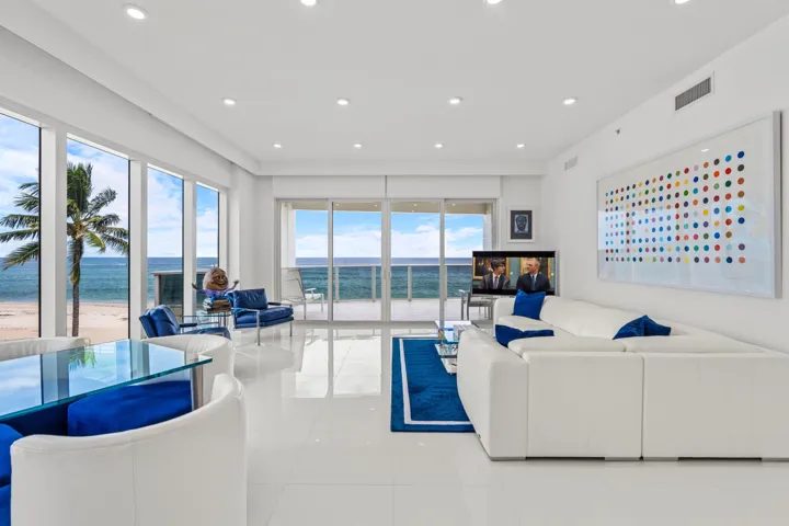 OCEANVIEW GREATROOM