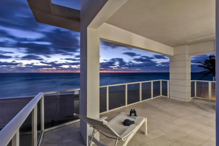 SUNRISE BALCONY VIEW