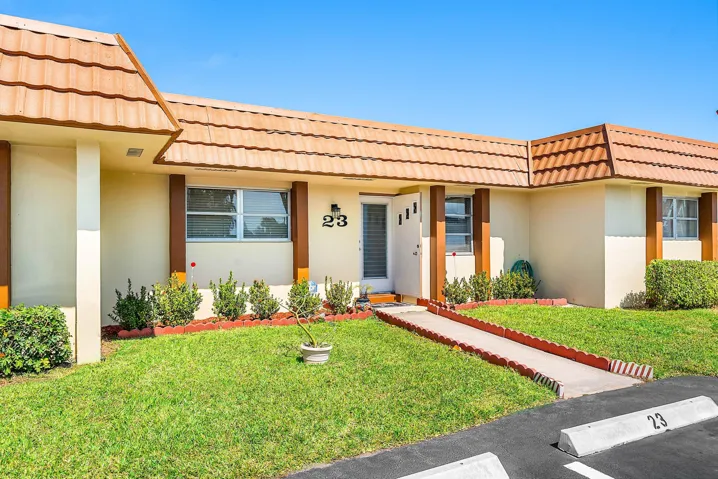 003-5730FernleyDriveEast-23-WestPalmBeac