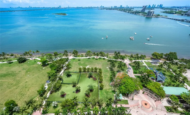 View from the 25th floor of Margaret Pace Park and Bay