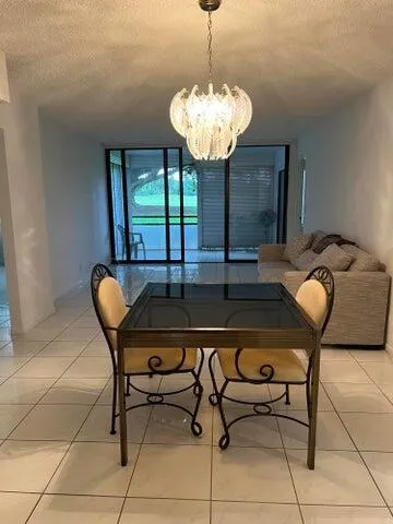 11234 Gree Lk dining living
