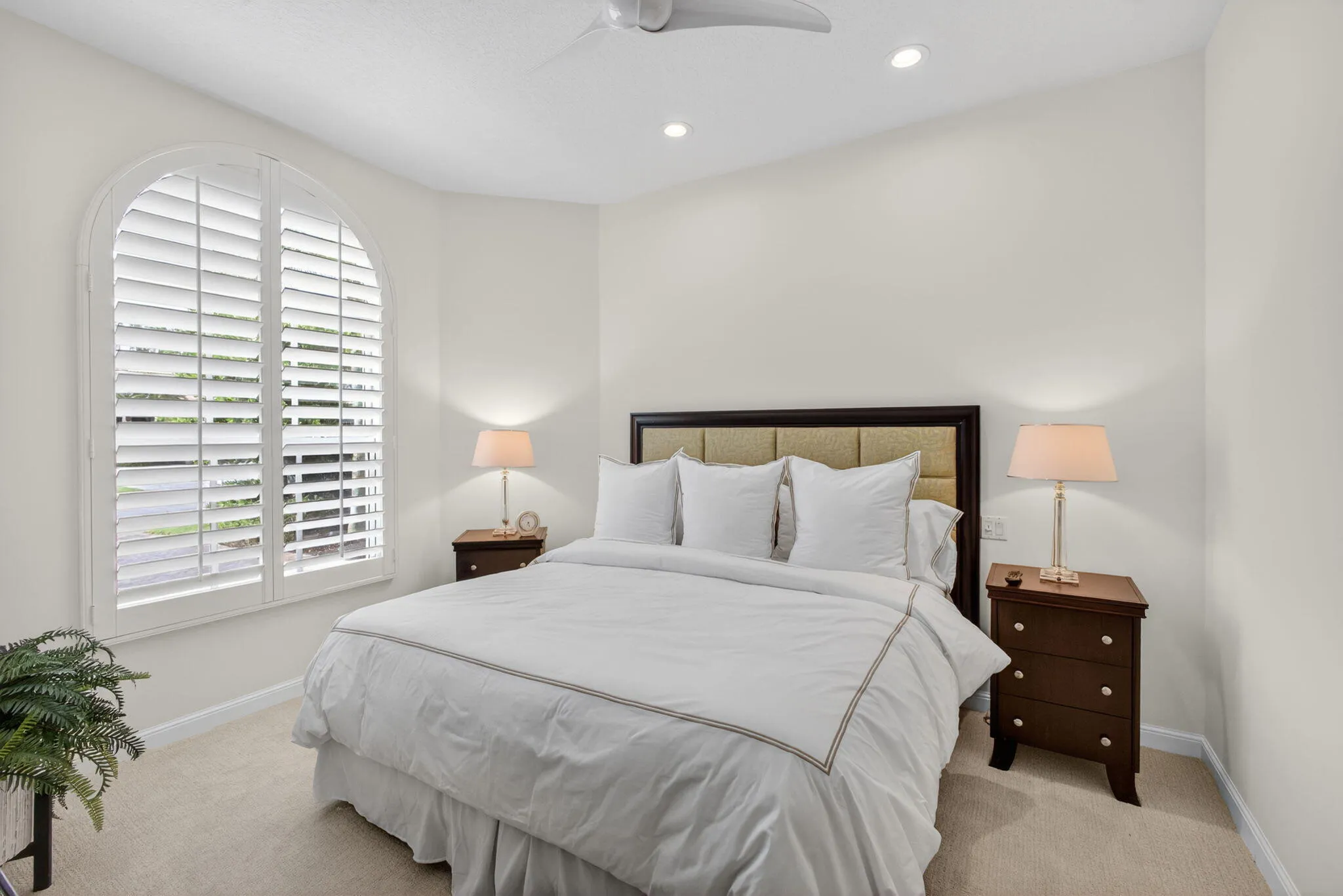 127-web-or-mls-5D1A9307