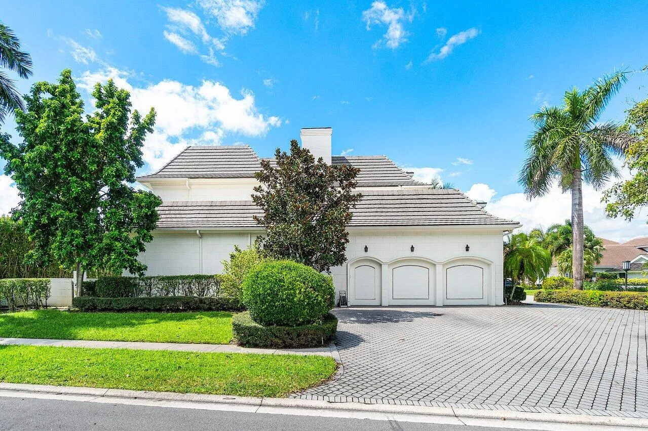 069-7172ValenciaDrive-BocaRaton-FL-33433