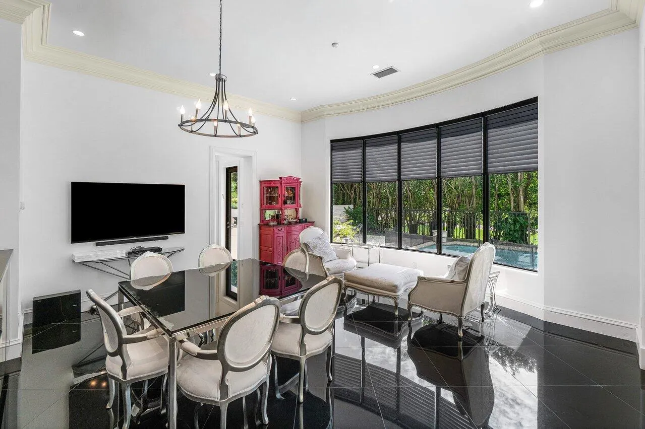 026-7172ValenciaDrive-BocaRaton-FL-33433