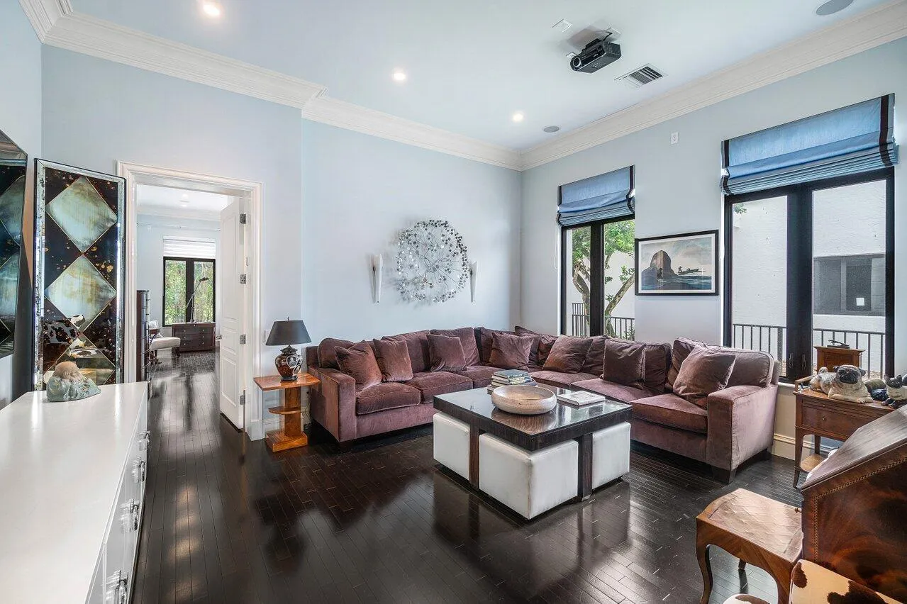 060-7172ValenciaDrive-BocaRaton-FL-33433