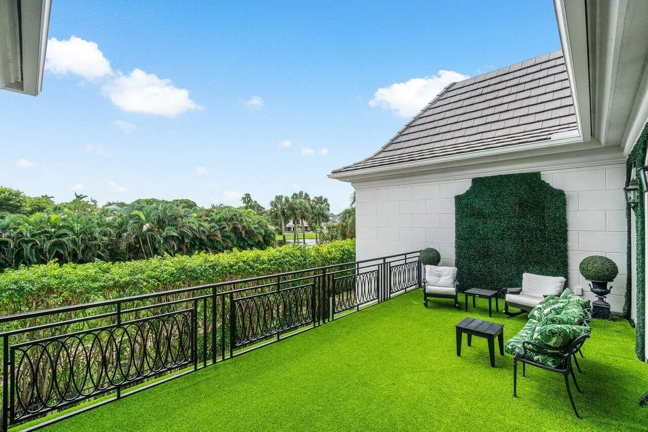 065-7172ValenciaDrive-BocaRaton-FL-33433